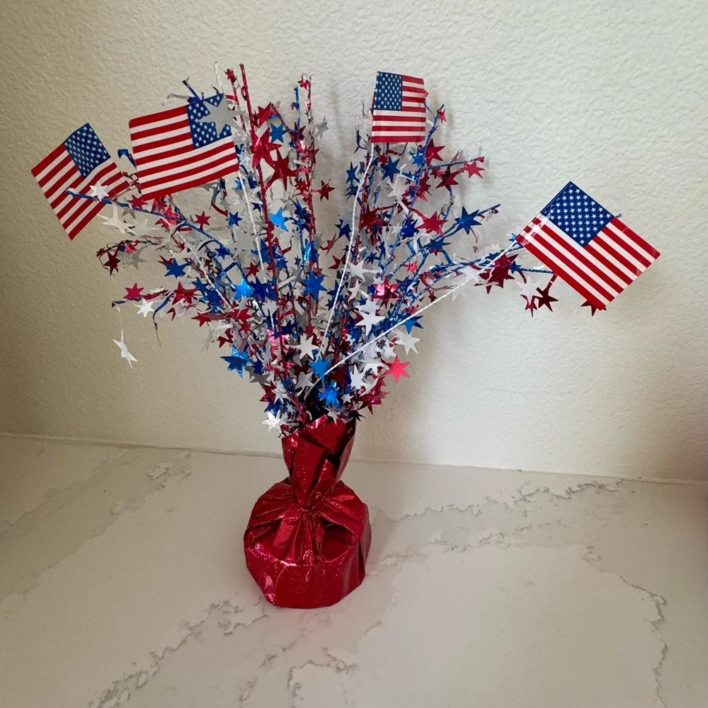 Party supplies. Patriotic Foil Spray Centerpiece/Balloon Weights